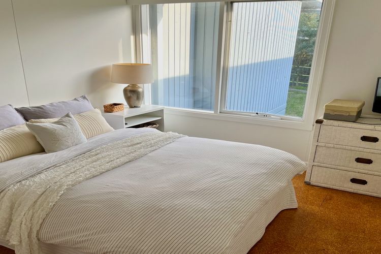 The Deckhouse at Lonnie