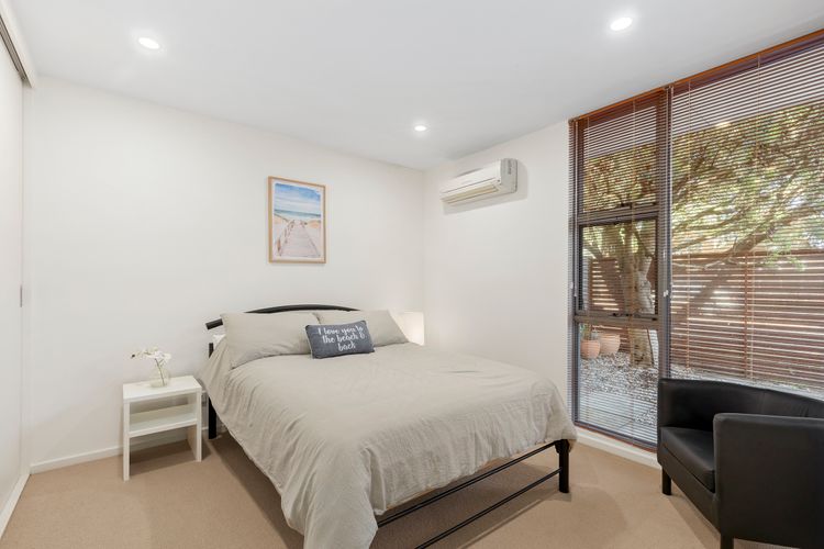 Beach House at Lonnie