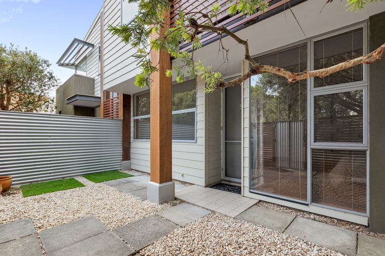 Beach House at Lonnie