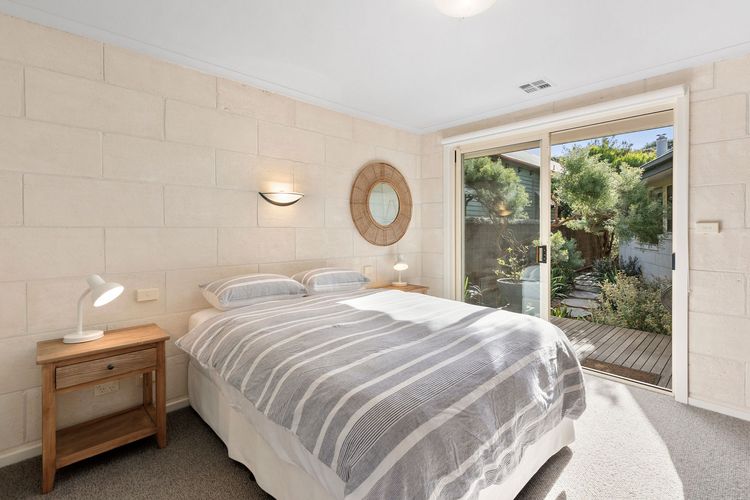 Alexander in Old Lonnie