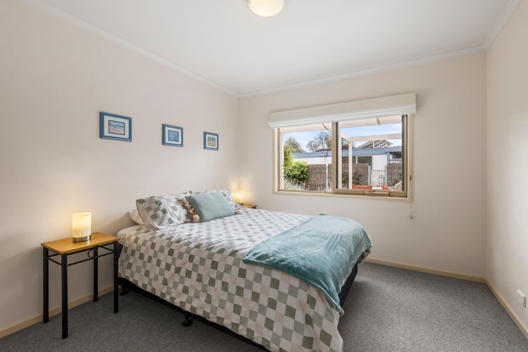 Lonsdale Back Beach Retreat