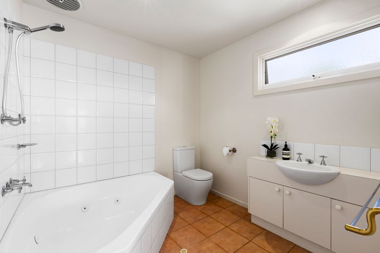 Unit 6 Lonsdale Villas