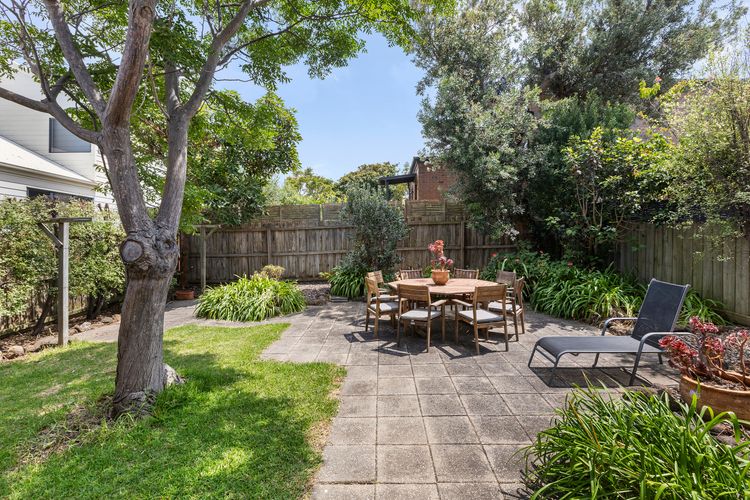 The Lighthouse Point Lonsdale