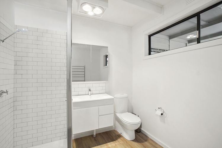 Serene Lonsdale Getaway