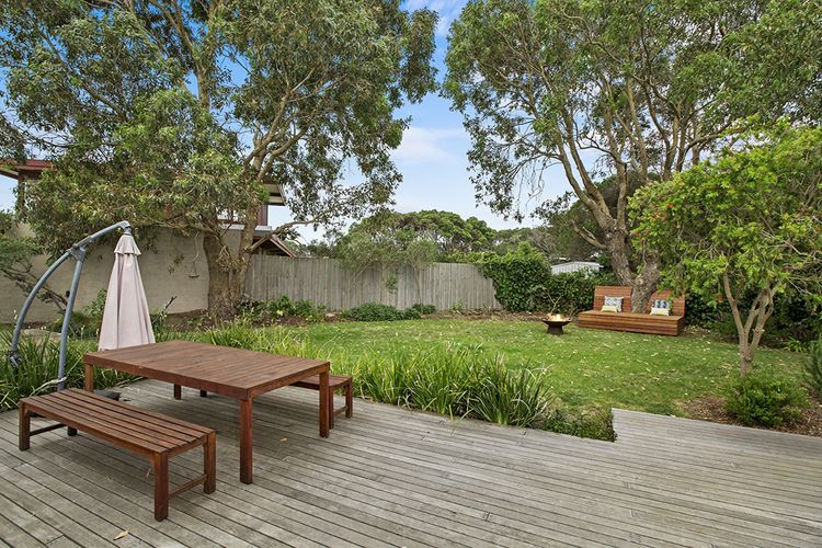 Serene Lonsdale Getaway