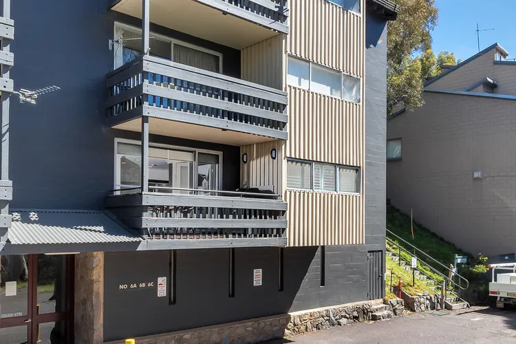 Black Diamond (Tombarra 6A)