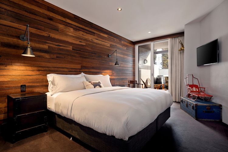 KoKo Nanook – Squatters 15