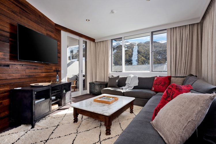 KoKo Nanook – Squatters 15