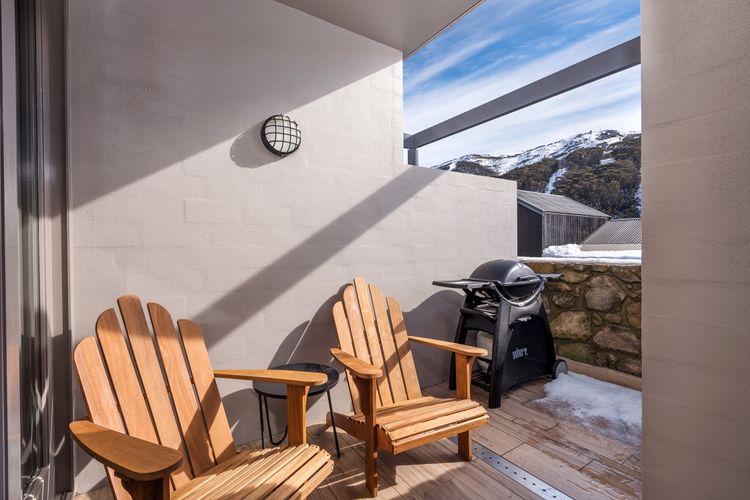 KoKo Nanook – Squatters 15