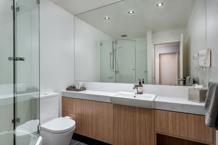 Big Nanook – Squatters 32