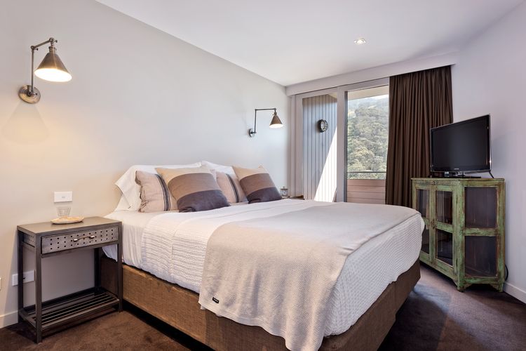 Big Nanook – Squatters 32