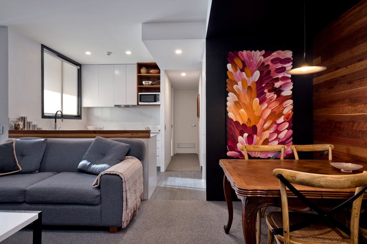 Gloria Nanook – Squatters 17