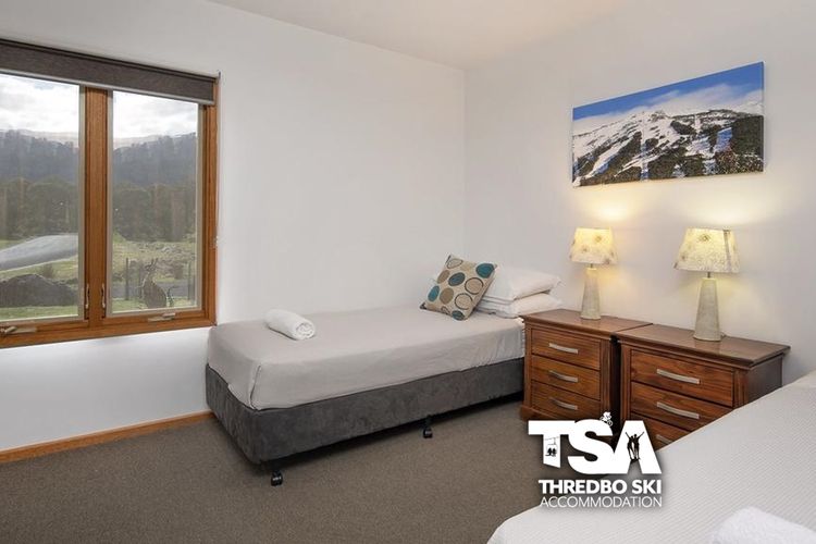 Ski Fall at Lake Crackenback