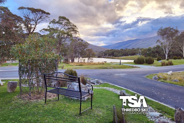 Ski Fall at Lake Crackenback