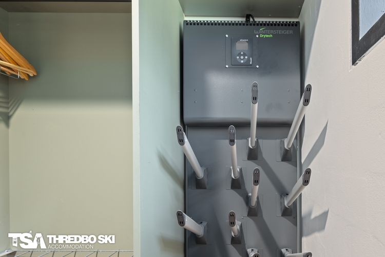 Ironmongie 1 (JackFrost)