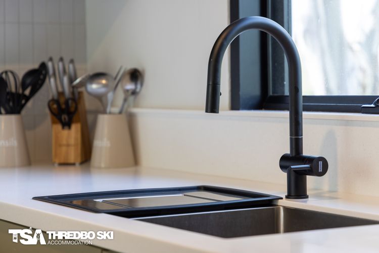 Ironmongie 1 (JackFrost)