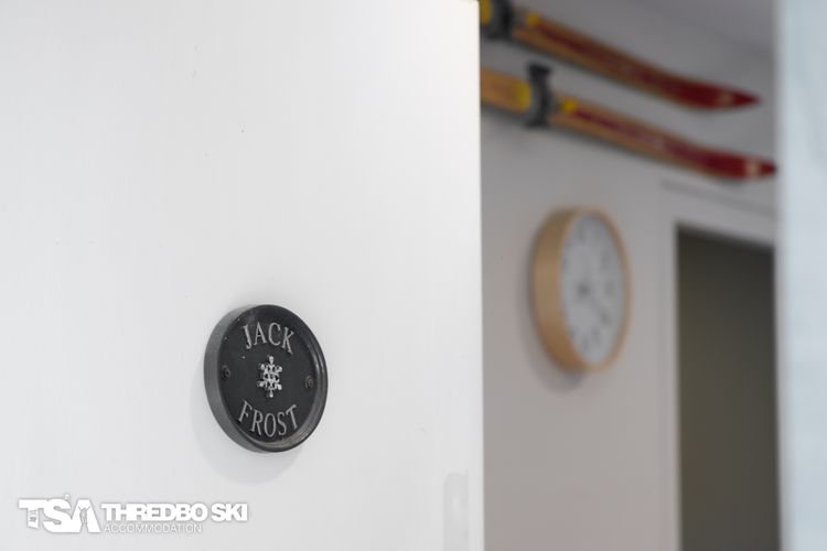 Ironmongie 1 (JackFrost)