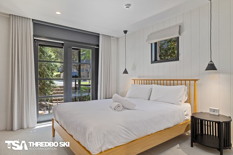 Ironmongie 1 (JackFrost)