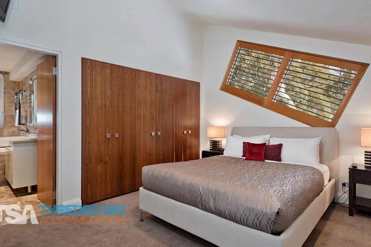 The Peak Penthouse 8