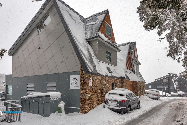 The Peak Penthouse 9