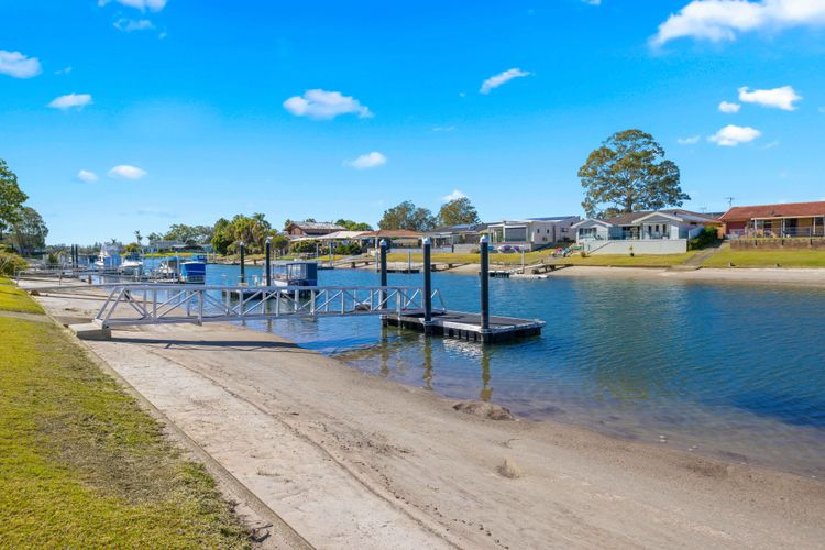 Hibbard Waterfront Escape