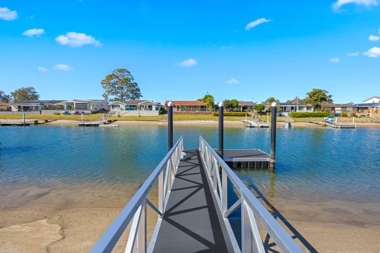 Hibbard Waterfront Escape