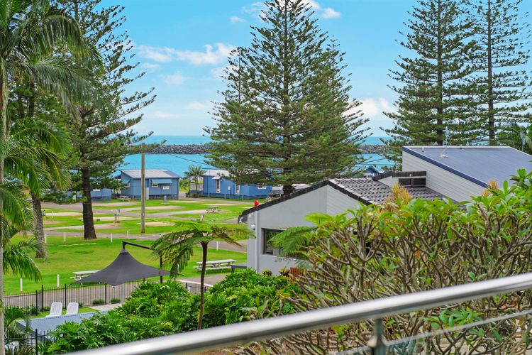 Holiday Central Tasman Towers Unit 2