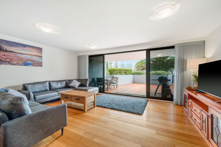 Holiday in style at Flightdeck Port Macquarie