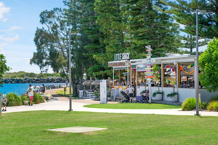 Innes Court Unit 5, 7 Sunset Parade