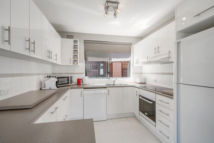 Innes Court Unit 5, 7 Sunset Parade