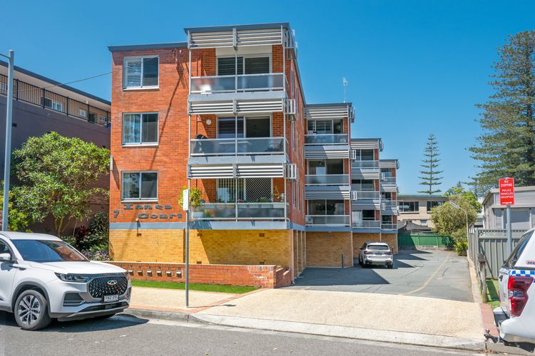 Innes Court Unit 5, 7 Sunset Parade