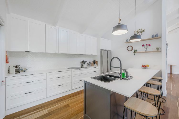 Lighthouse Beach Luxury