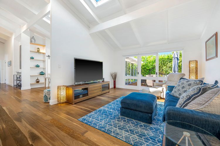 Lighthouse Beach Luxury