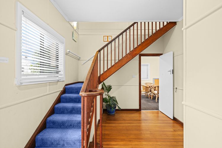 Lorikeet Retreat, 11 Hodgson Street