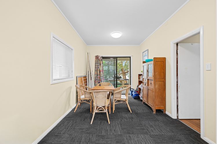 Lorikeet Retreat, 11 Hodgson Street