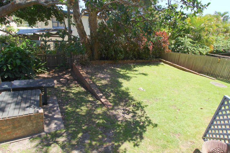 Lorikeet Retreat, 11 Hodgson Street