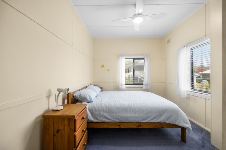 Lorikeet Retreat, 11 Hodgson Street