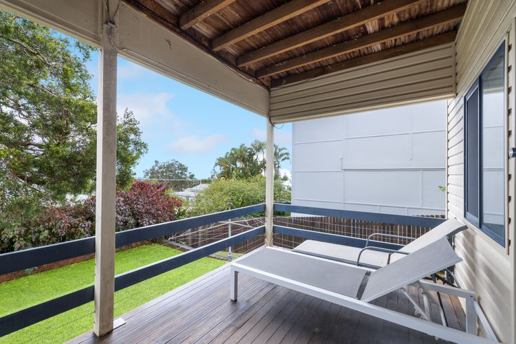 Lorikeet Retreat, 11 Hodgson Street