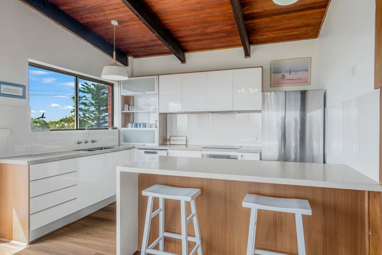 Milton 5, 99 Pacific Drive