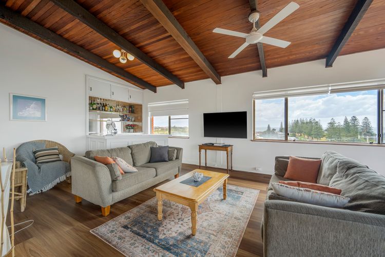 Milton 5, 99 Pacific Drive