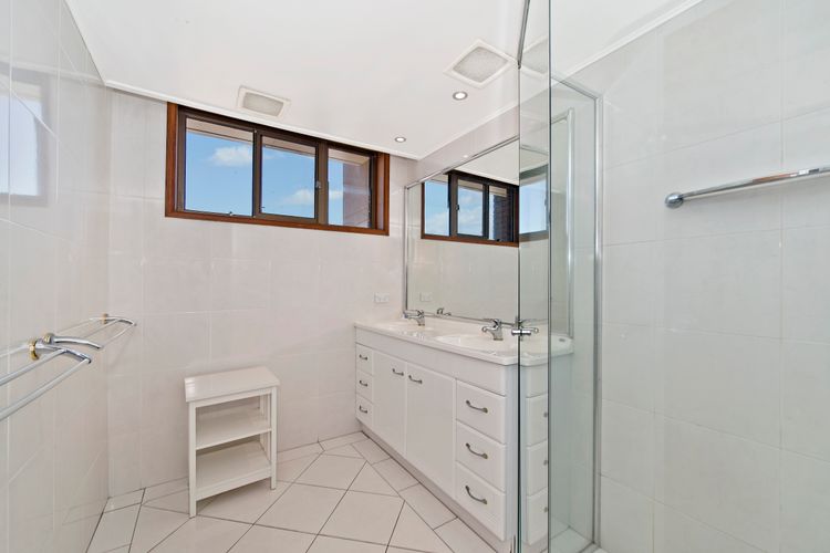 Akuna 18, 6 Joffre Street