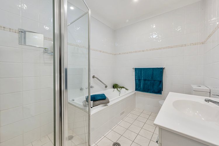 Pippies, your water view escape