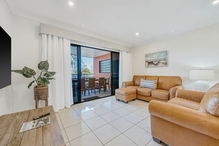 Pippies, your water view escape