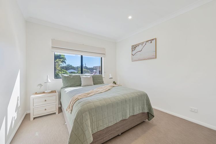 Pippies, your water view escape
