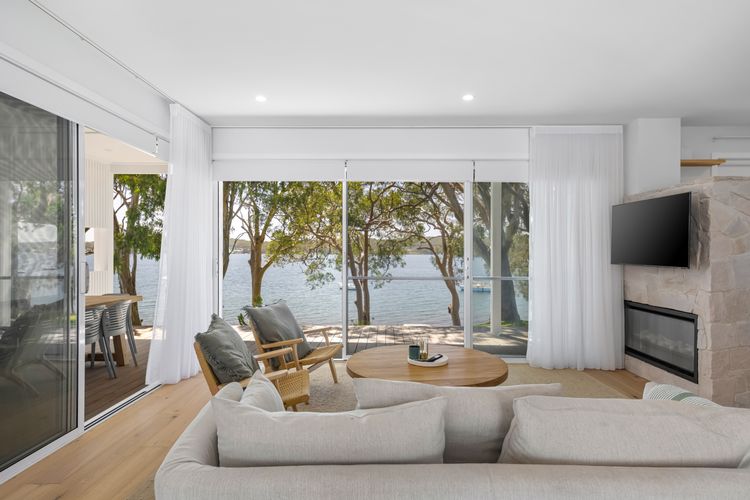 Riva House