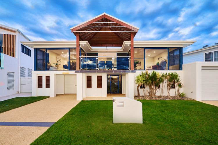 Riverside Luxury