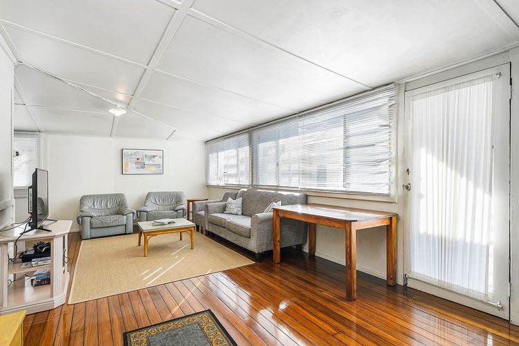 Almare, 7 Gowing Street