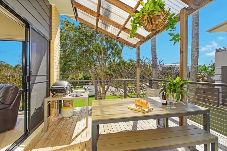 Amara, 6 Wesley Avenue