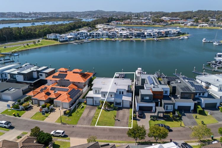 Sunshine Deluxe Port Macquarie