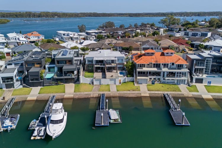 Sunshine Deluxe Port Macquarie
